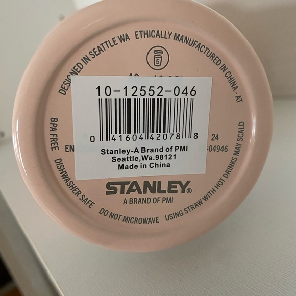 Stanley Quencher H2.0 Tumbler - Glazed Donut - Picture 6 of 7